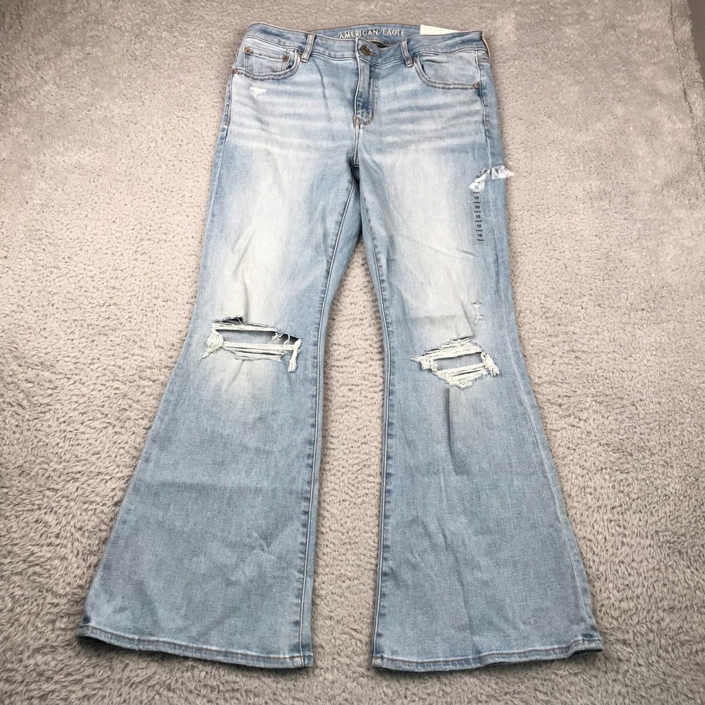 American Eagle Low Rise Flare Jeans Womens 10 Short Light Wash Knee Holes‎  NEW